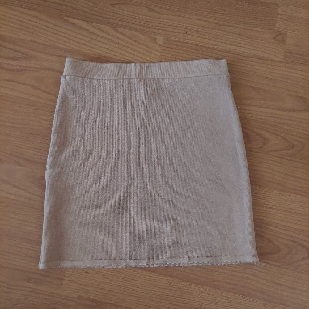 Forever 21 Beige Knit Mini Skirt Sz Small